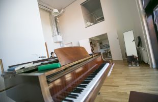 Bo och jobba i en Elfvik-ateljé Bo och jobba i en Elfvik-ateljé