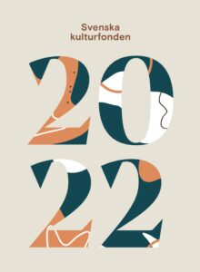 Mot en ljust gråbeige bakgrund ser vi texten Svenska kulturfonden och talet 2022. 2022 skiftar i färgerna havsturkous, terrakottaorange och vitt.