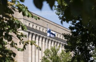 Språkexamen i finska för statsförvaltningen blir gratis Språkexamen i finska för statsförvaltningen blir gratis