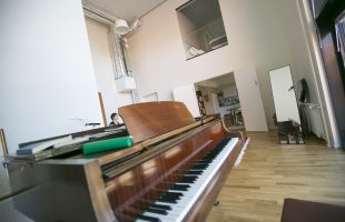 Är du konstnär eller författare? Är du konstnär eller författare?
